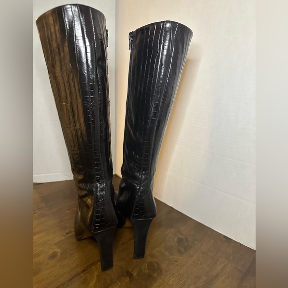 Charles David Knee High Italian Leather Boots Size 40 Square Toe EUC See Measure - Picture 8 of 16